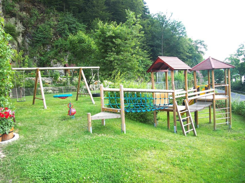 Zur Donaubrücke Gasthof